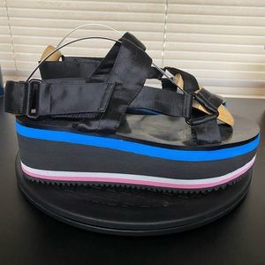 NWT ZARA Platform Sandal Sz 10
